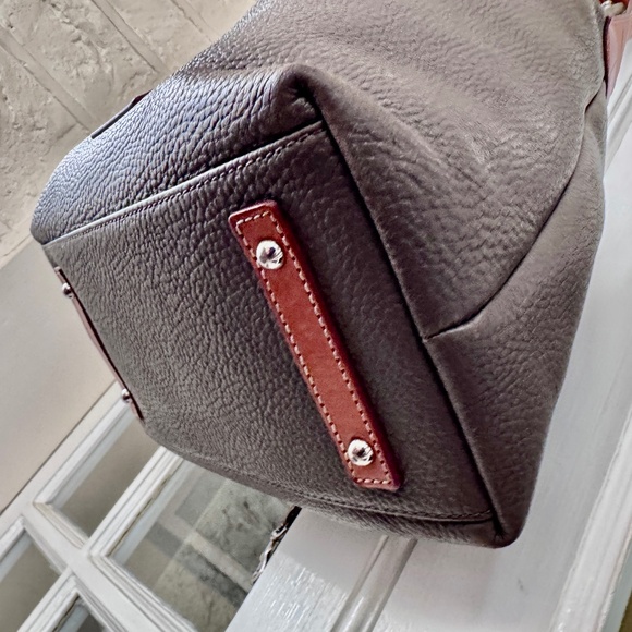 Dooney & Bourke Patterson Pebbled Leather Paige Sac Shoulder Bag Toupe & Tan EUC - Picture 9 of 15